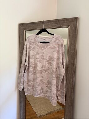 Men’s Athleta Pullover Size XLT